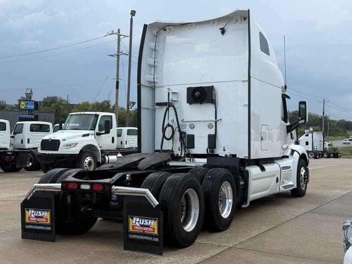 2022 Peterbilt 579 — photo 6