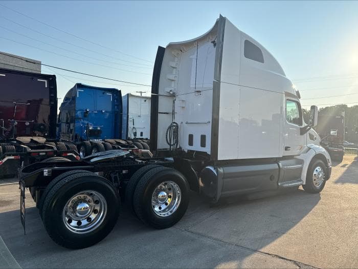 2021 Peterbilt 579 — photo 17
