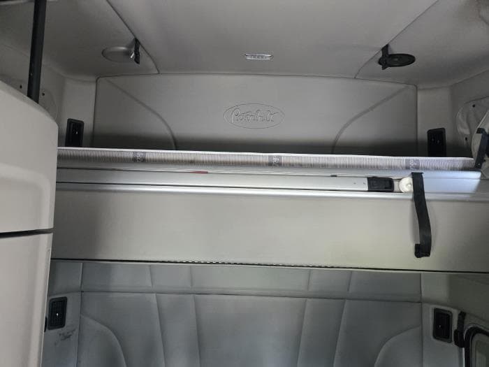 2022 Peterbilt 579 — photo 6