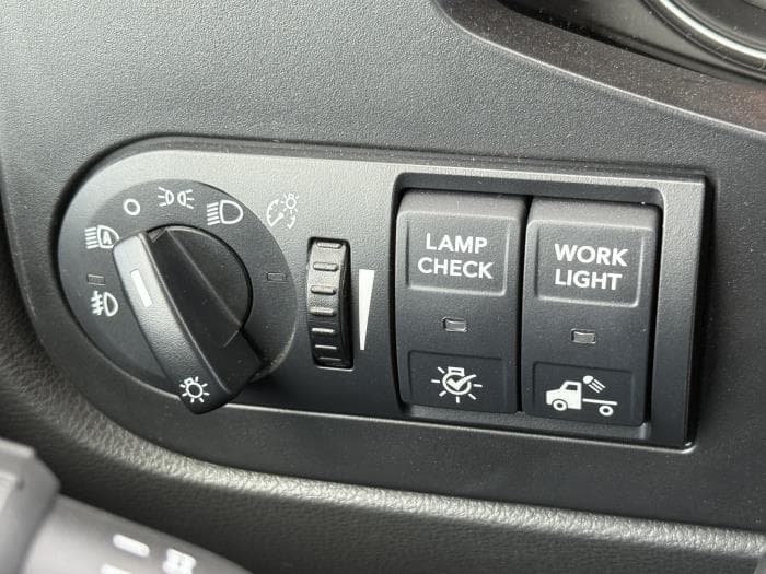 2026 International LT — photo 13