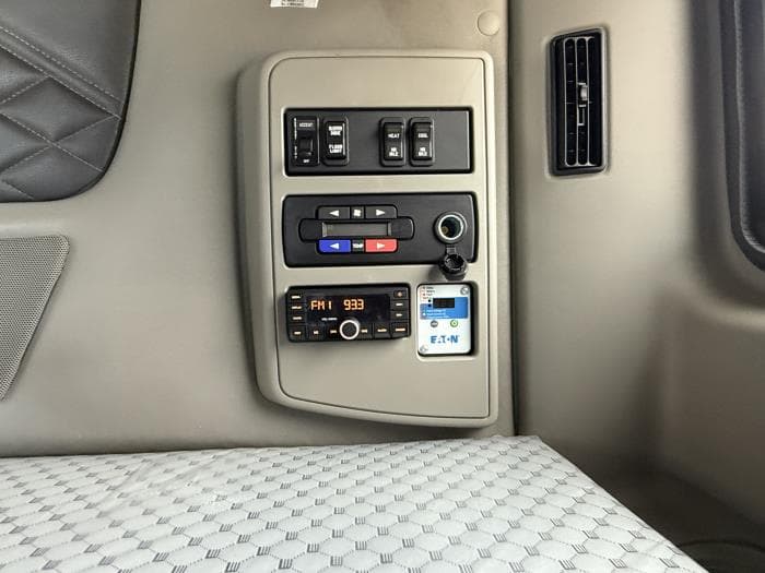 2026 International LT — photo 20