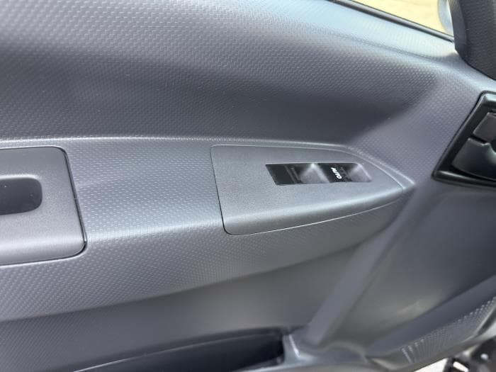 2025 Isuzu NRR — photo 14