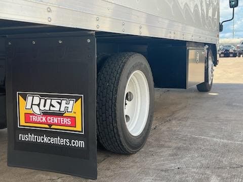 2025 Isuzu NPR — photo 14