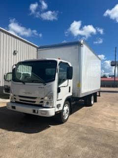 2025 Isuzu NPR — photo 3