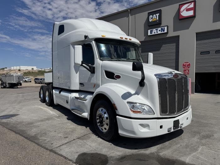 2022 Peterbilt 579 — photo 4