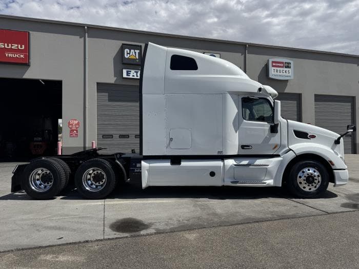 2022 Peterbilt 579 — photo 5