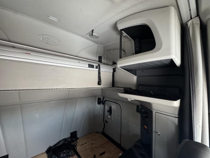 2022 Peterbilt 579 — photo 27