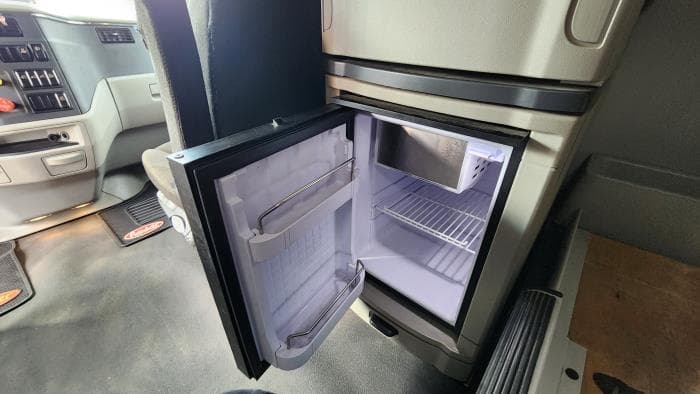 2021 Peterbilt 579 — photo 19