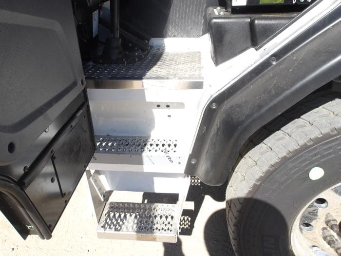 2025 Peterbilt 520 — photo 5