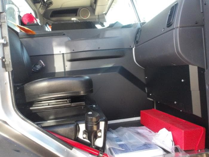 2025 Peterbilt 520 — photo 12