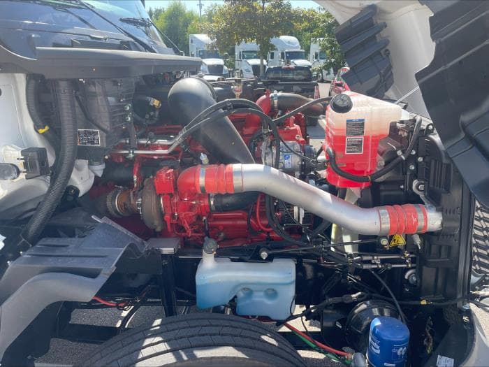 2026 International LT — photo 12