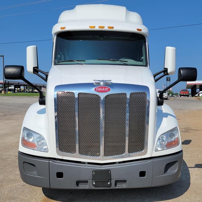 2021 Peterbilt 579 — photo 7