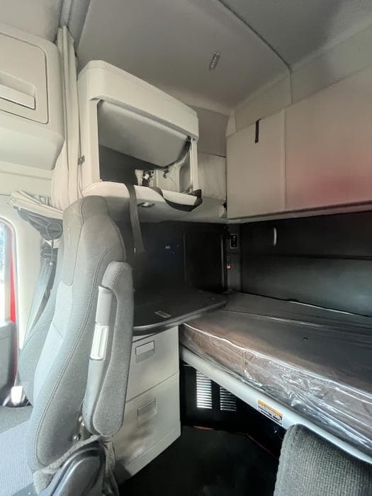 2024 Kenworth T680 — photo 19