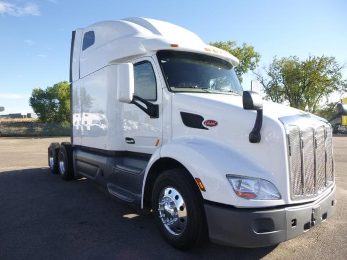 2021 Peterbilt 579 — photo 10