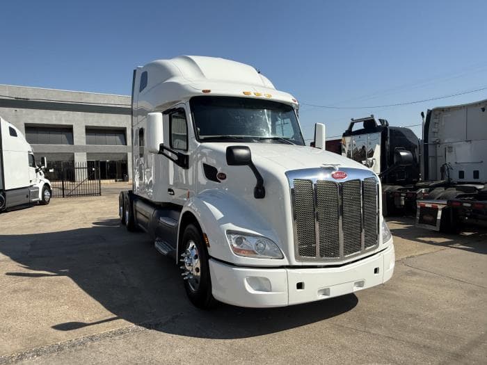2022 Peterbilt 579 — photo 19