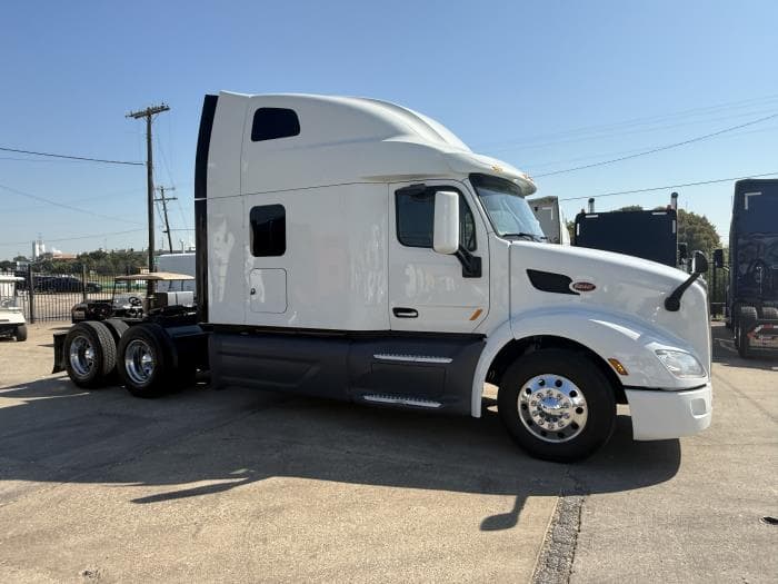 2022 Peterbilt 579 — photo 4