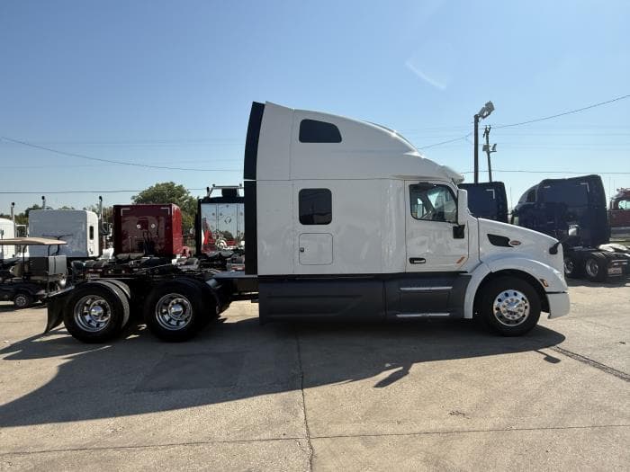 2022 Peterbilt 579 — photo 24