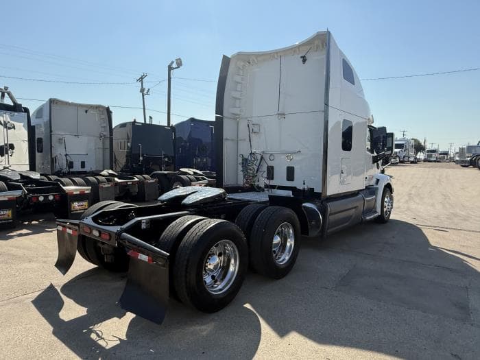 2022 Peterbilt 579 — photo 29