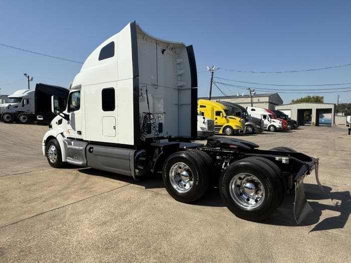 2022 Peterbilt 579 — photo 35