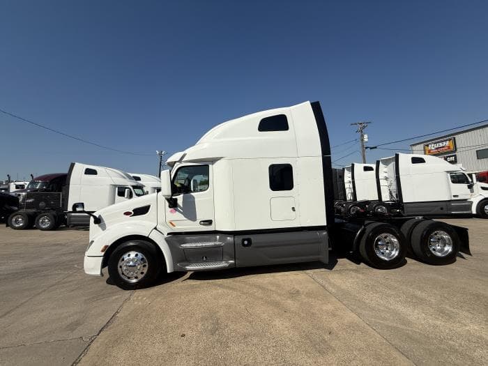 2022 Peterbilt 579 — photo 37
