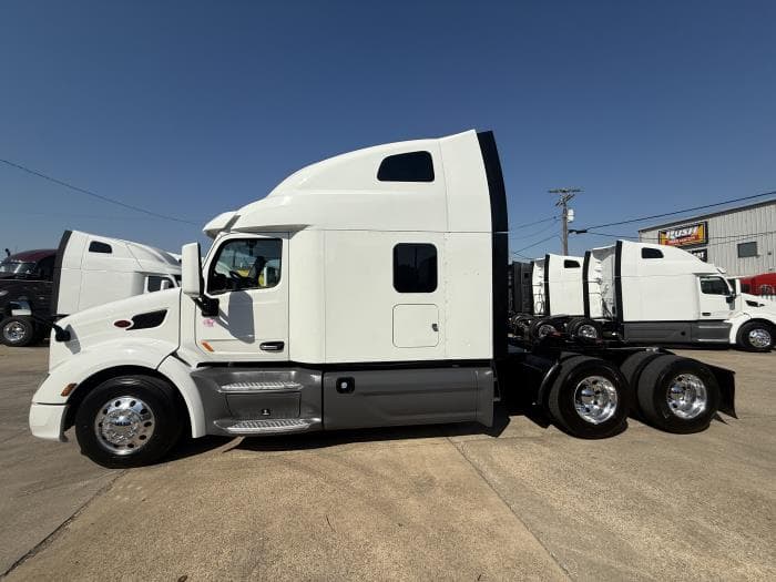 2022 Peterbilt 579 — photo 38
