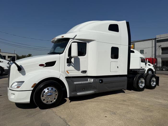 2022 Peterbilt 579 — photo 39