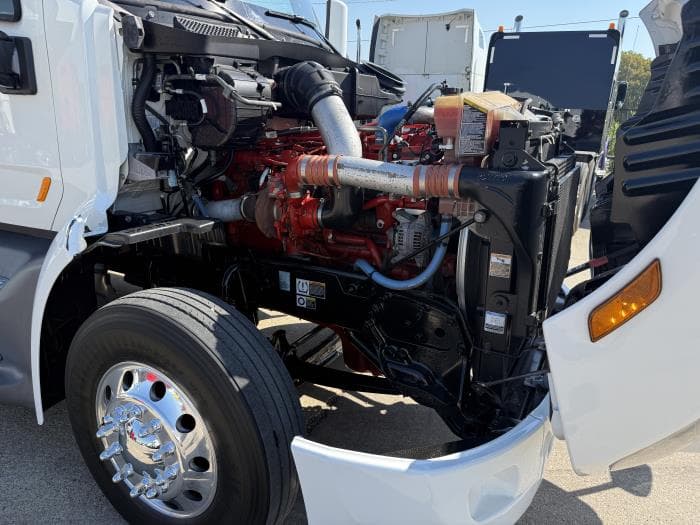 2022 Peterbilt 579 — photo 41