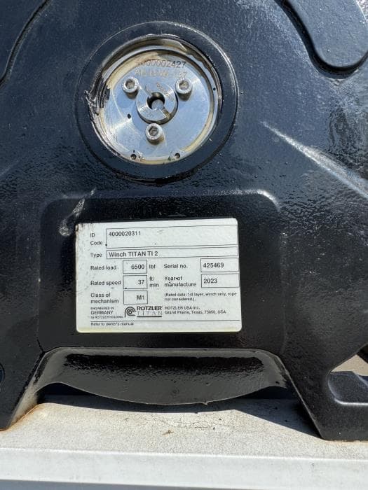 2025 Hino L7 — photo 16