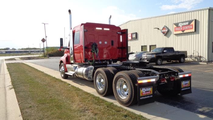 2026 International LT — photo 8