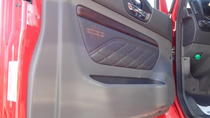 2026 International LT — photo 12