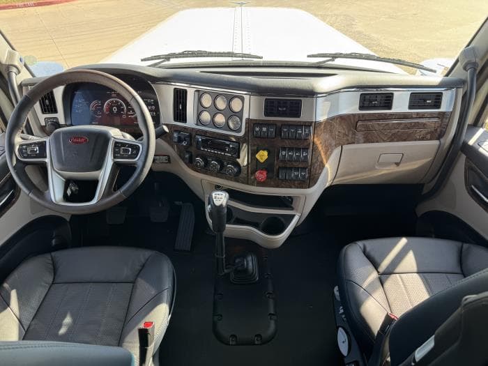 2026 Peterbilt 589 — photo 14