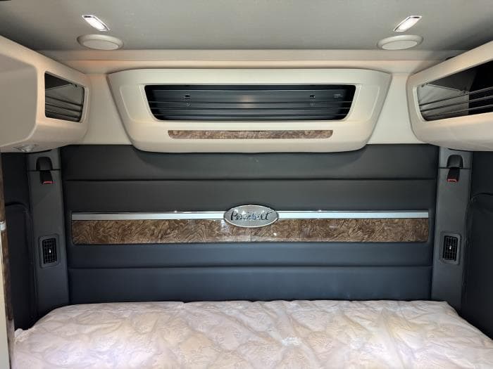 2026 Peterbilt 589 — photo 17