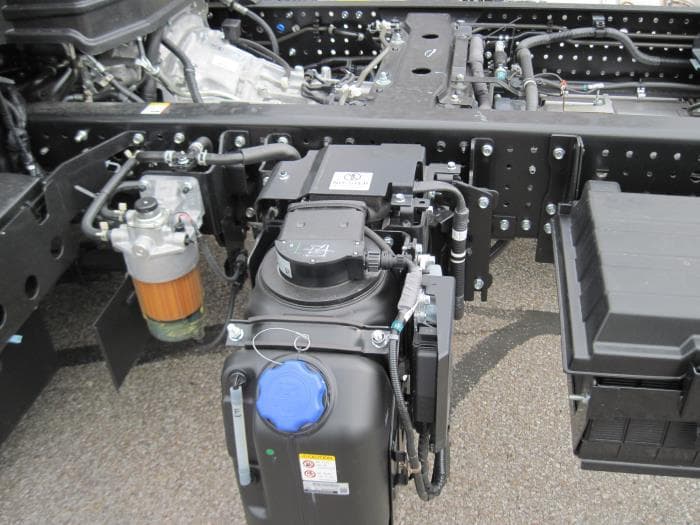 2026 Isuzu NRR — photo 8