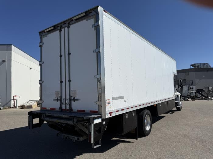 2018 International 4300 — photo 6