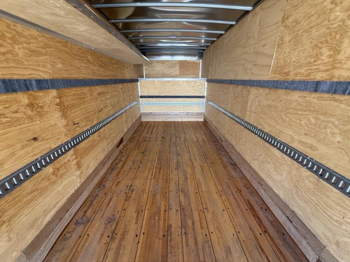 2018 International 4300 — photo 14