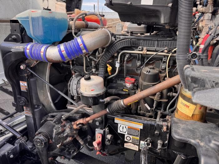 2021 Peterbilt 579 — photo 16