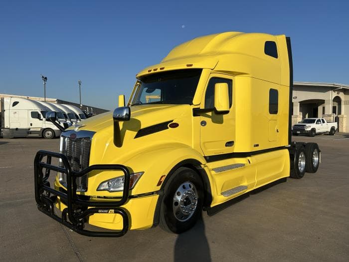 2024 Peterbilt 579 — photo 2