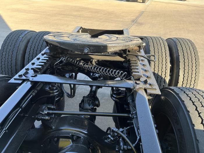 2024 Peterbilt 579 — photo 15