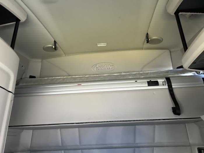 2024 Peterbilt 579 — photo 30