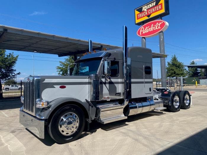 2026 Peterbilt 589 — photo 3