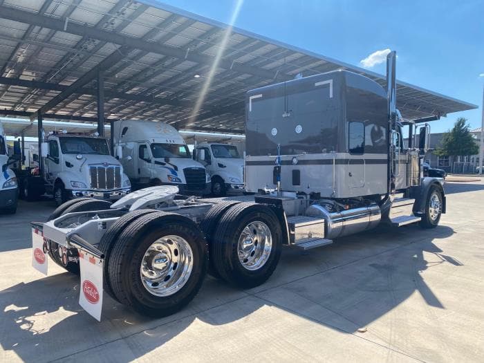 2026 Peterbilt 589 — photo 7