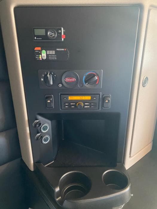 2026 Peterbilt 589 — photo 24