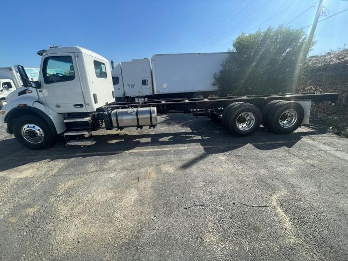 2026 Peterbilt 548 — photo 5