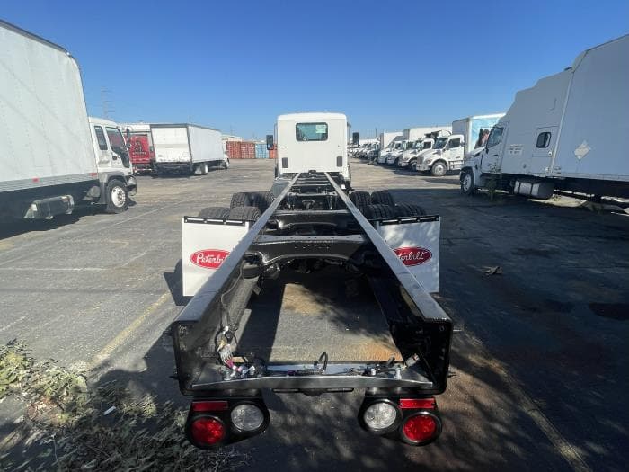 2026 Peterbilt 548 — photo 7