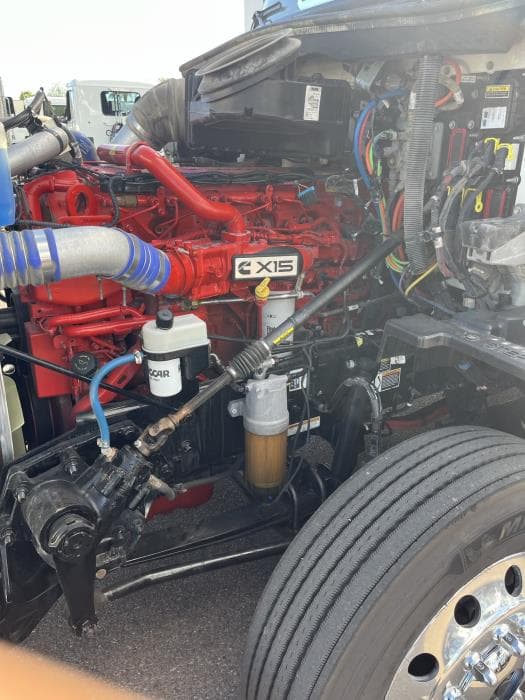 2022 Peterbilt 579 — photo 10