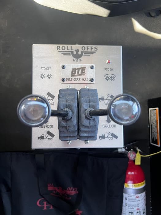 2026 Peterbilt 548 — photo 28