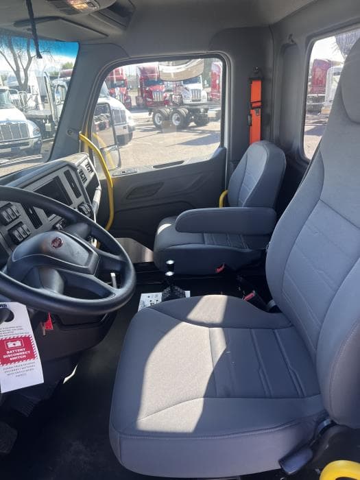 2026 Peterbilt 548 — photo 22