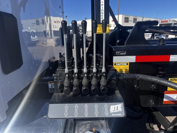 2026 Peterbilt 548 — photo 15