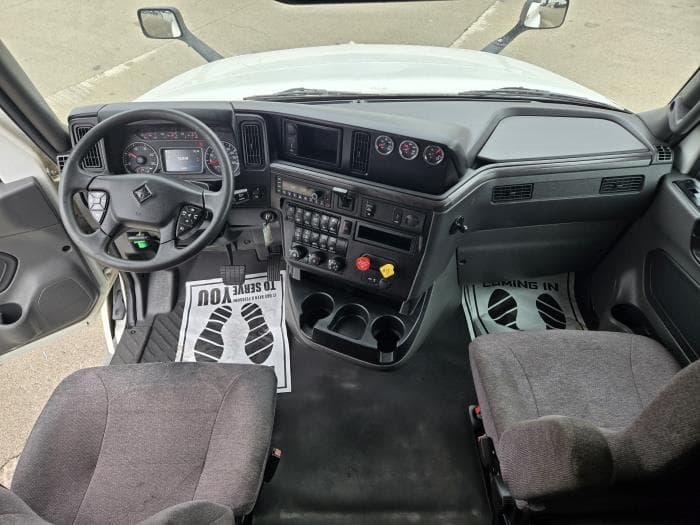 2024 International LT — photo 12