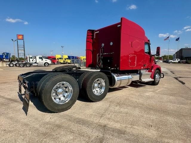 2022 Peterbilt 579 — photo 6